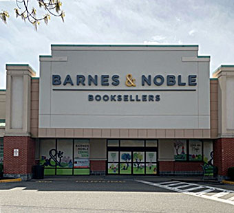Barnes & Noble - Sherwood Plaza